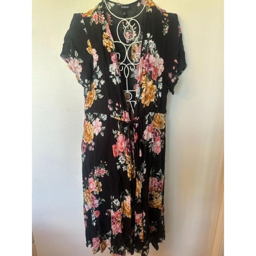Torrid Floral Maxi Dress Black Multi Print Size 1 Plus Short Sleeve Boho Cottage